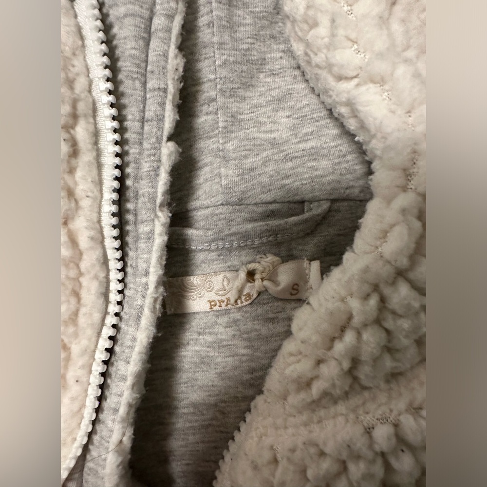 White Prana pullover sweater - Picture 2 of 4